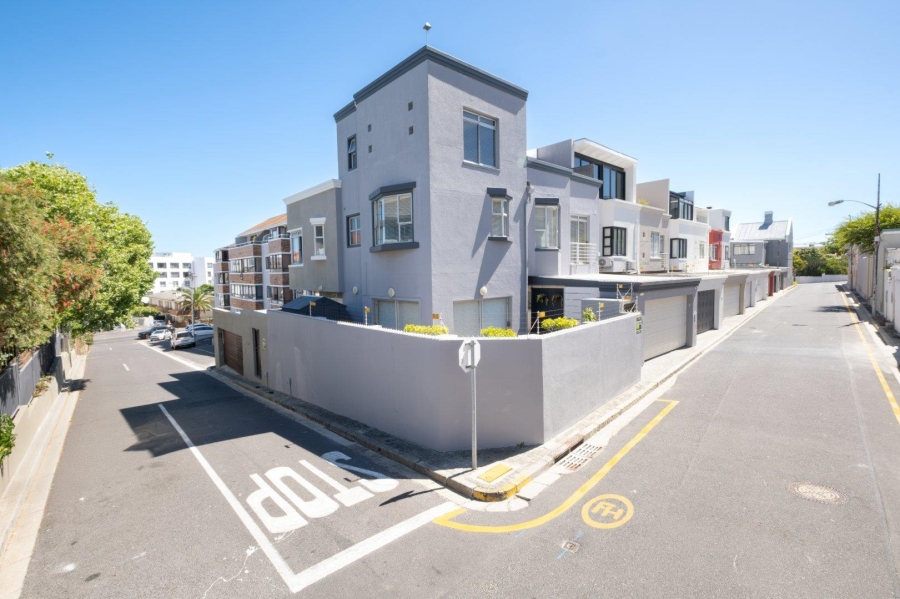 4 Bedroom Property for Sale in Bantry Bay Western Cape